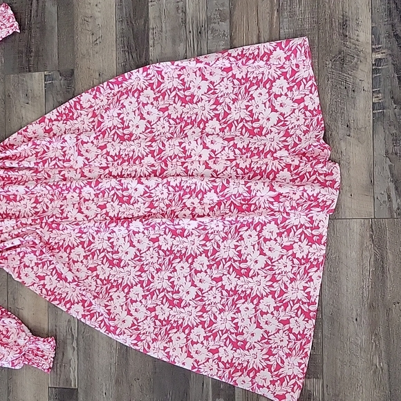 Women's Off The Shoulder Dress - Picture 2 of 6